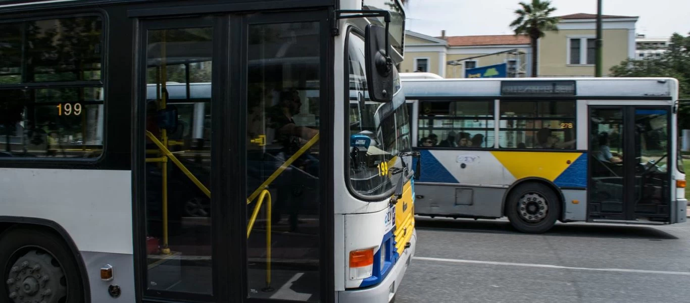Στο πειθαρχικό ο οδηγός που ζήτησε από αλλοδαπό να σηκωθεί για να καθίσει γυναίκα με πρόβλημα υγείας σε λεωφορείο